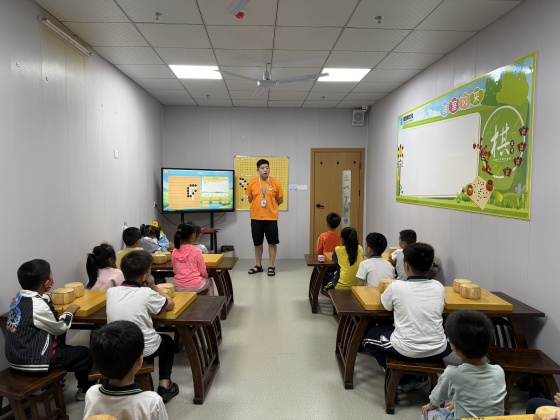 孫老師課堂常規(guī)，精彩講解瞬間_副本.jpg